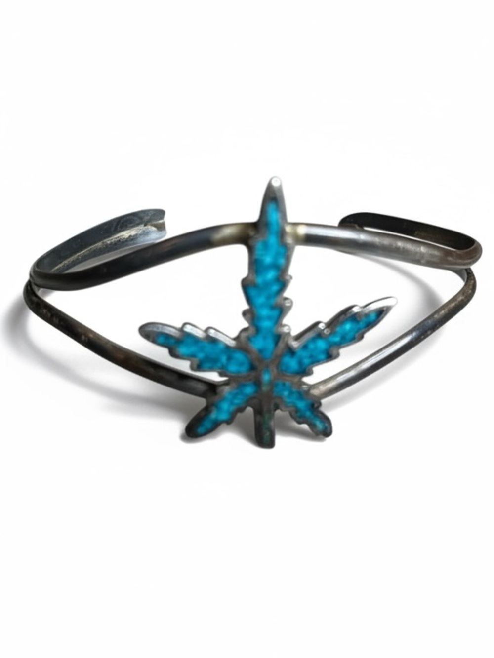 VINTAGE CHIP TURQUOISE INLAY STERLING SILVER WEED LEAF CUFF BRACELET BLUE